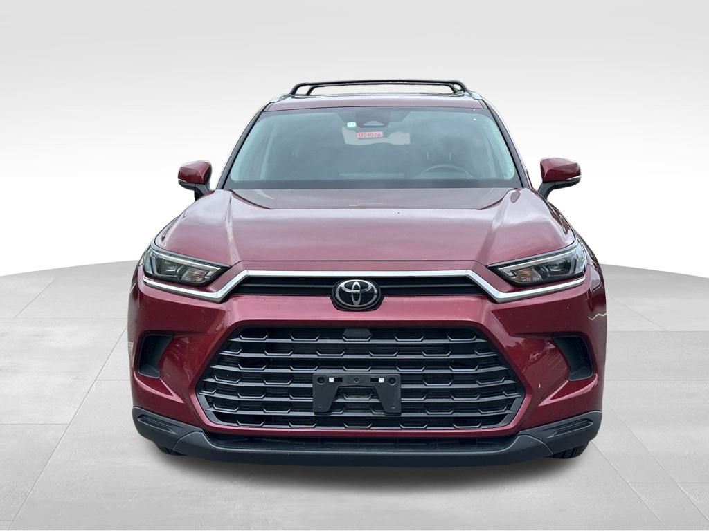 2024 Toyota Grand Highlander XLE AWD photo 2