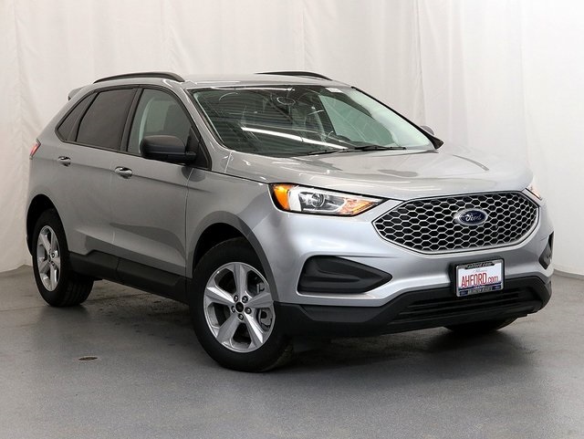 2024 Ford Edge SE's photo