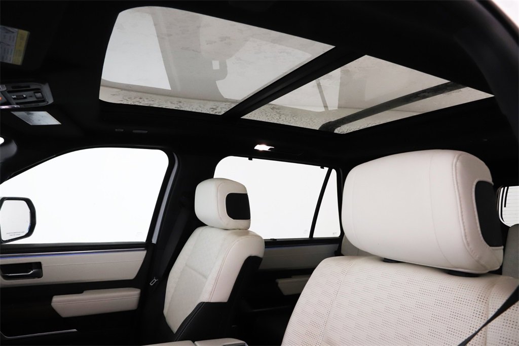 2024 Toyota RAV4 LE photo 28