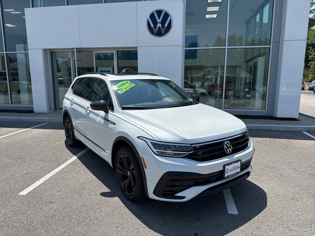 2024 Volkswagen Tiguan SE R-Line Black photo 9