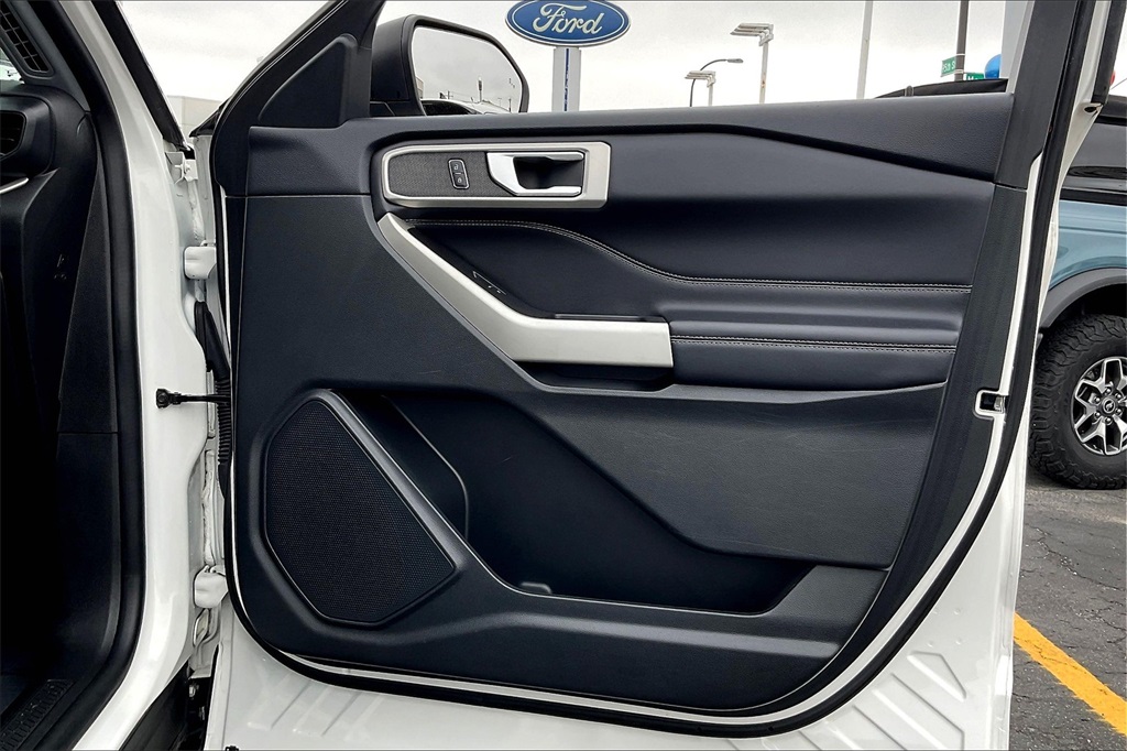 2022 Ford Explorer XLT photo 20