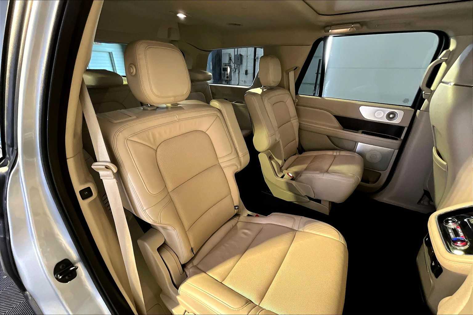 2020 Lincoln Navigator Reserve photo 19