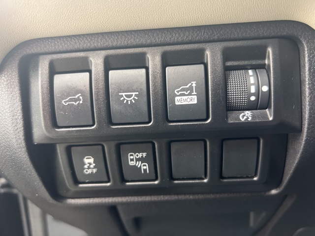 2022 Subaru Ascent Limited photo 22