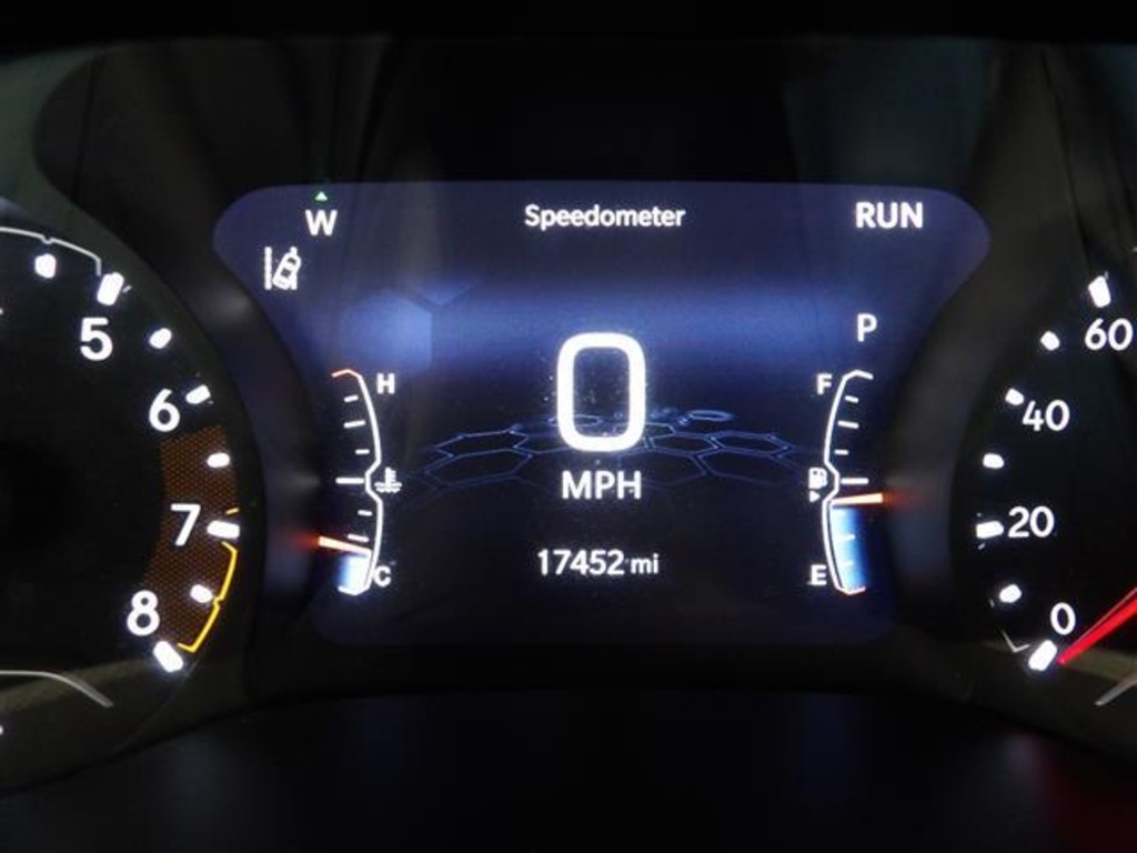 2022 Jeep Compass Latitude Lux photo 24