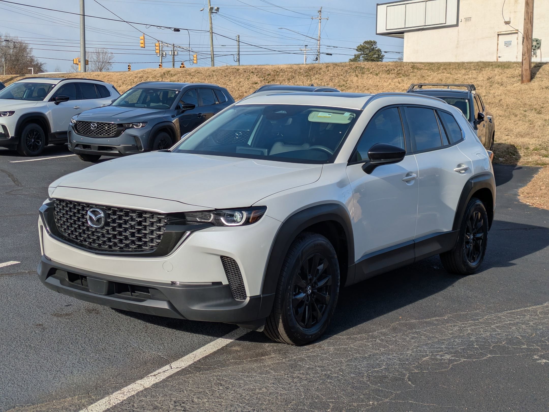 2025 Mazda CX-50 Premium's photo