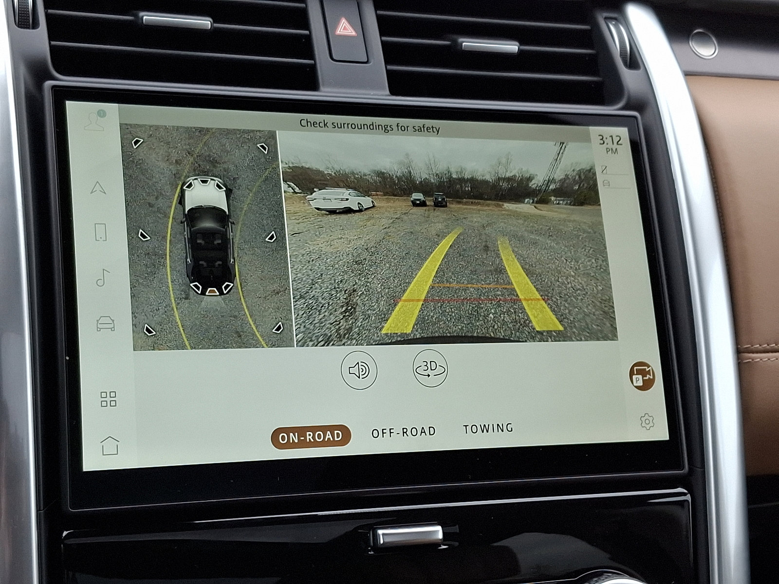 2025 Land Rover Discovery Metropolitan Edition photo 14