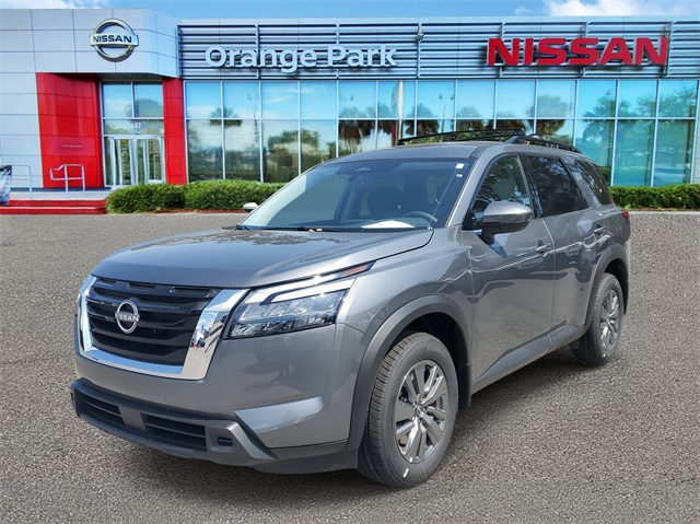 2025 Nissan Pathfinder SV photo 4