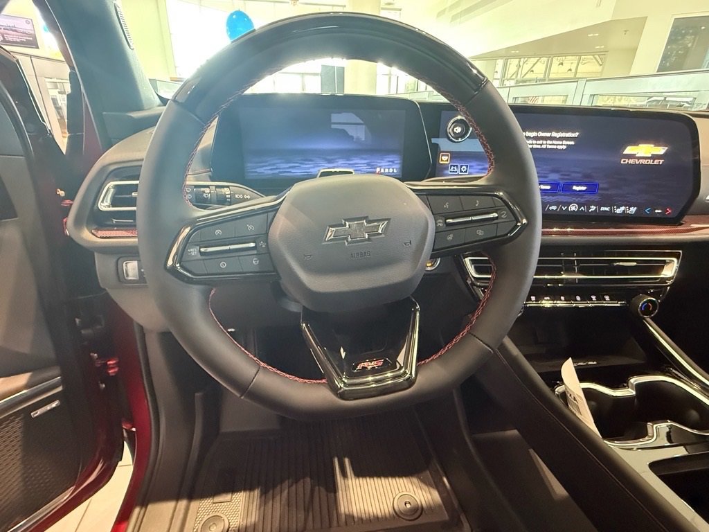 2026 Chevrolet Traverse RS photo 3