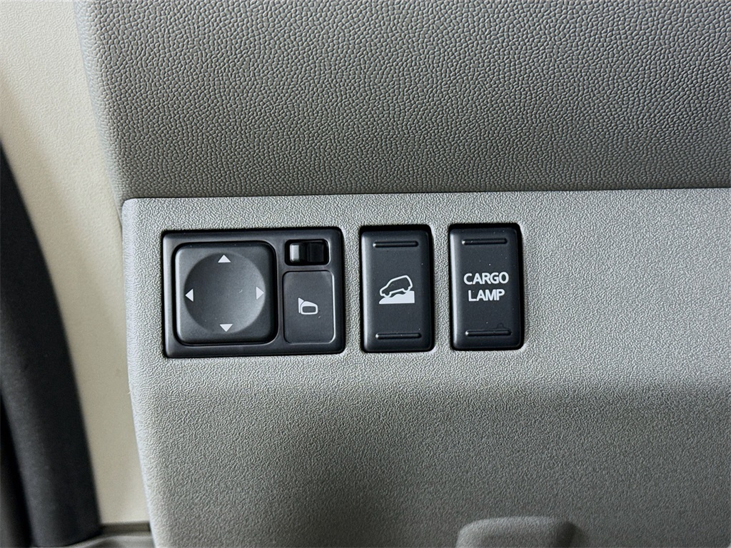 2018 Nissan Frontier SV photo 9