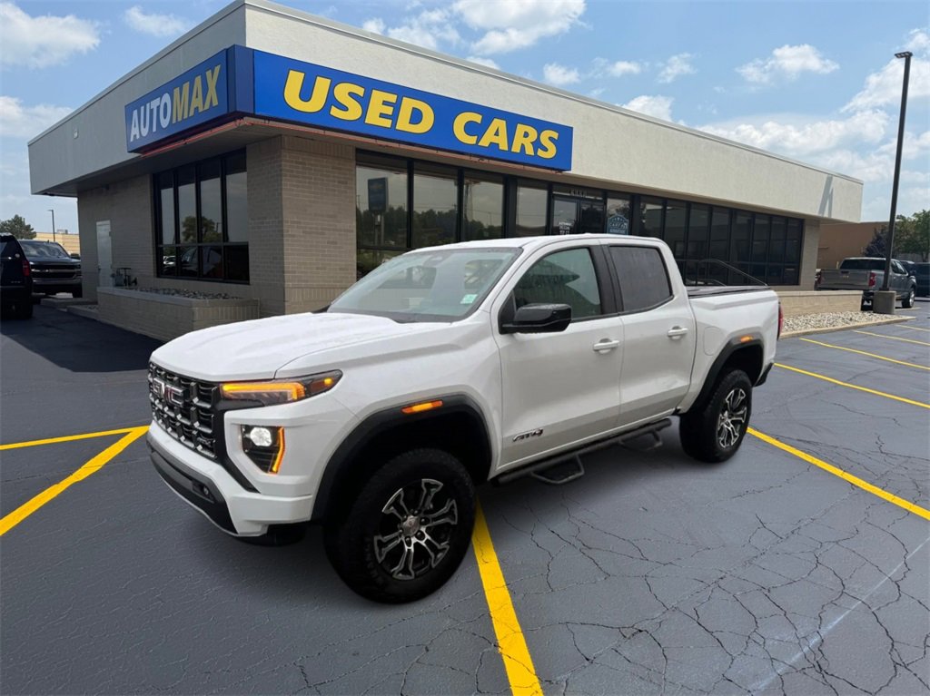 2023 GMC Canyon AT4's photo