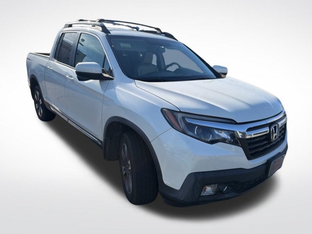 2019 Honda Ridgeline RTL-T's photo
