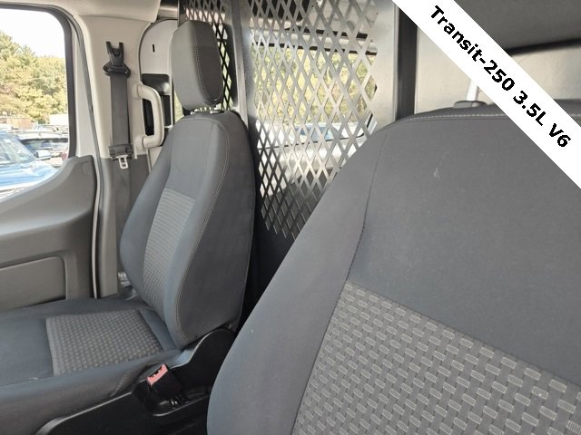 2024 Ford Transit Cargo Van photo 9