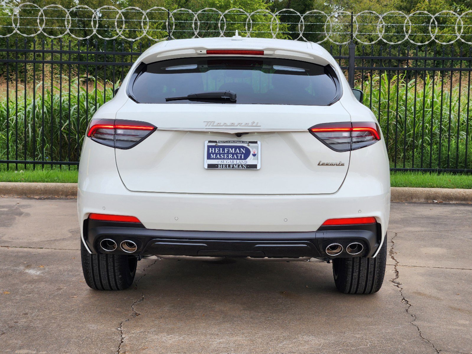 2024 Maserati Levante Modena photo 6