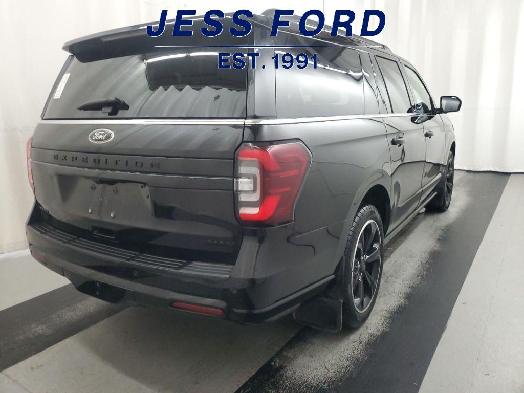 2024 Ford Expedition Limited MAX photo 2