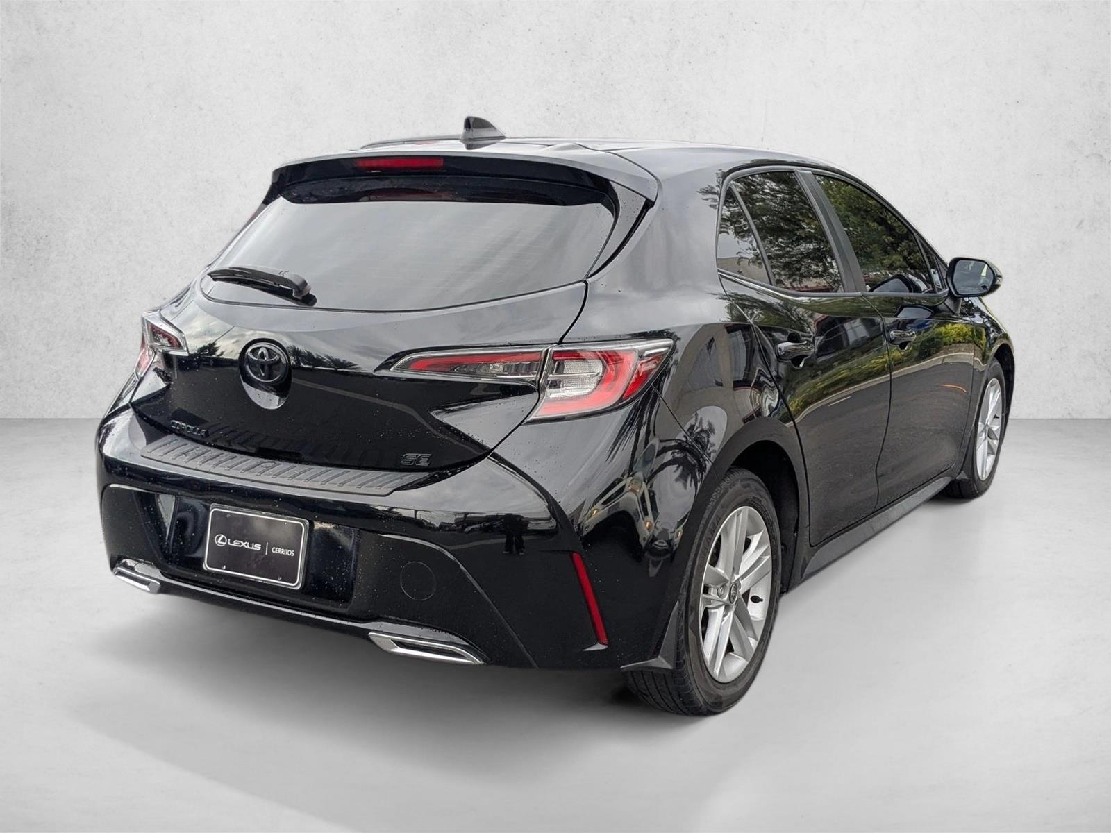 2022 Toyota Corolla SE photo 5