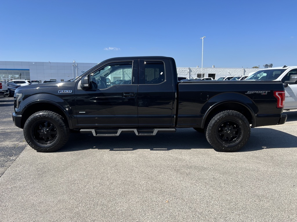 2015 Ford F-150 XLT photo 2
