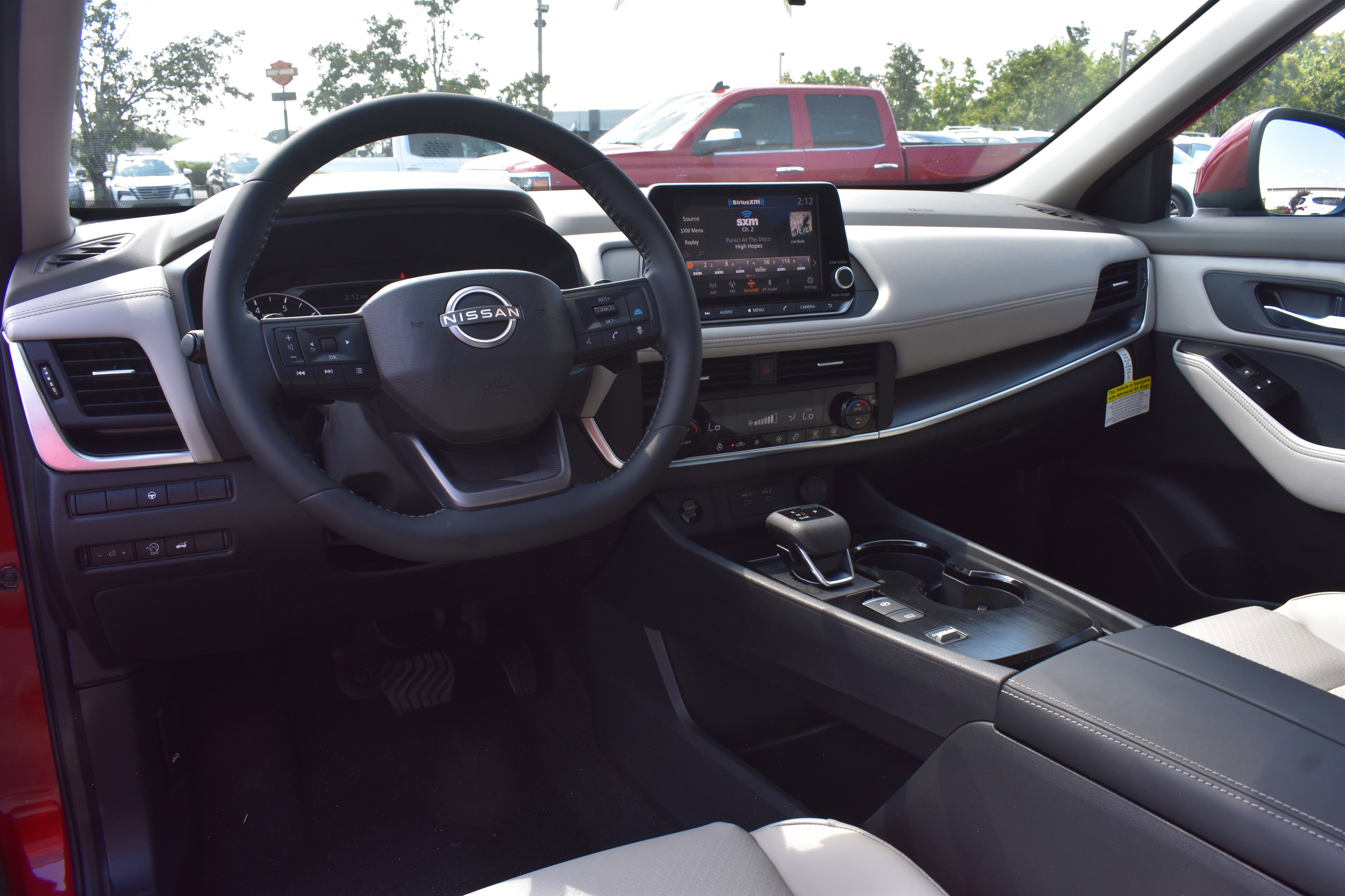 2026 Nissan Rogue SV photo 6
