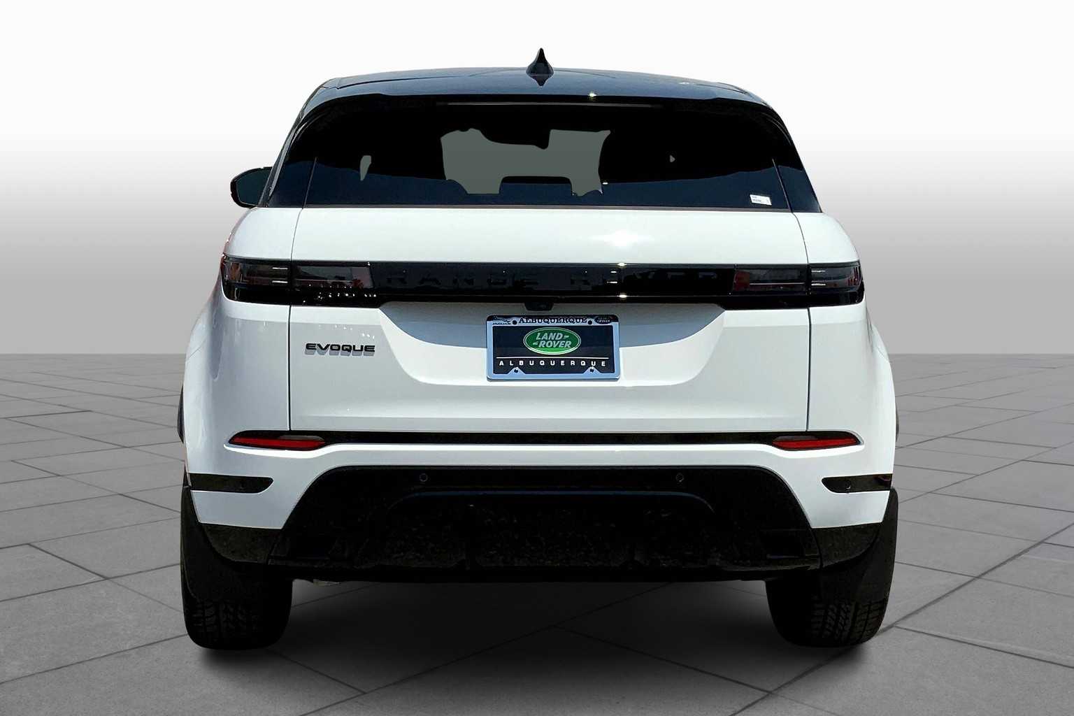 2026 Land Rover Range Rover Evoque Dynamic SE photo 3