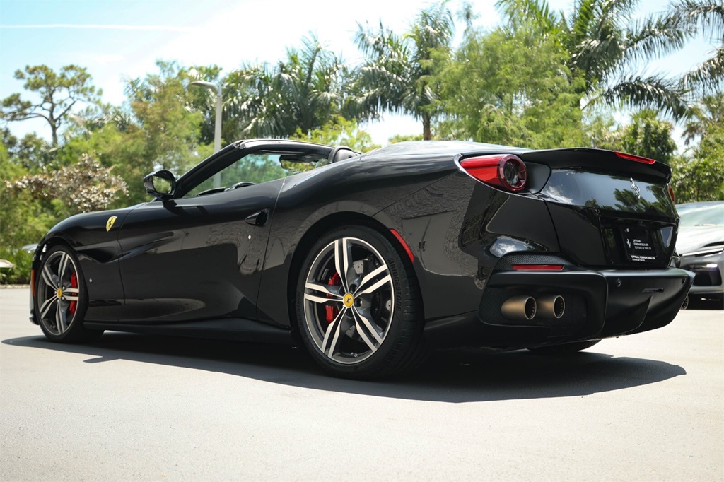 Certified Used 2022 Ferrari Base image 5
