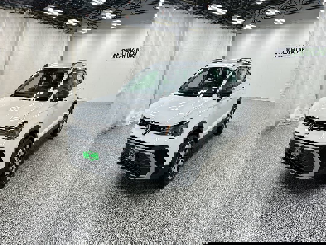 2025 Volkswagen Taos S photo 2