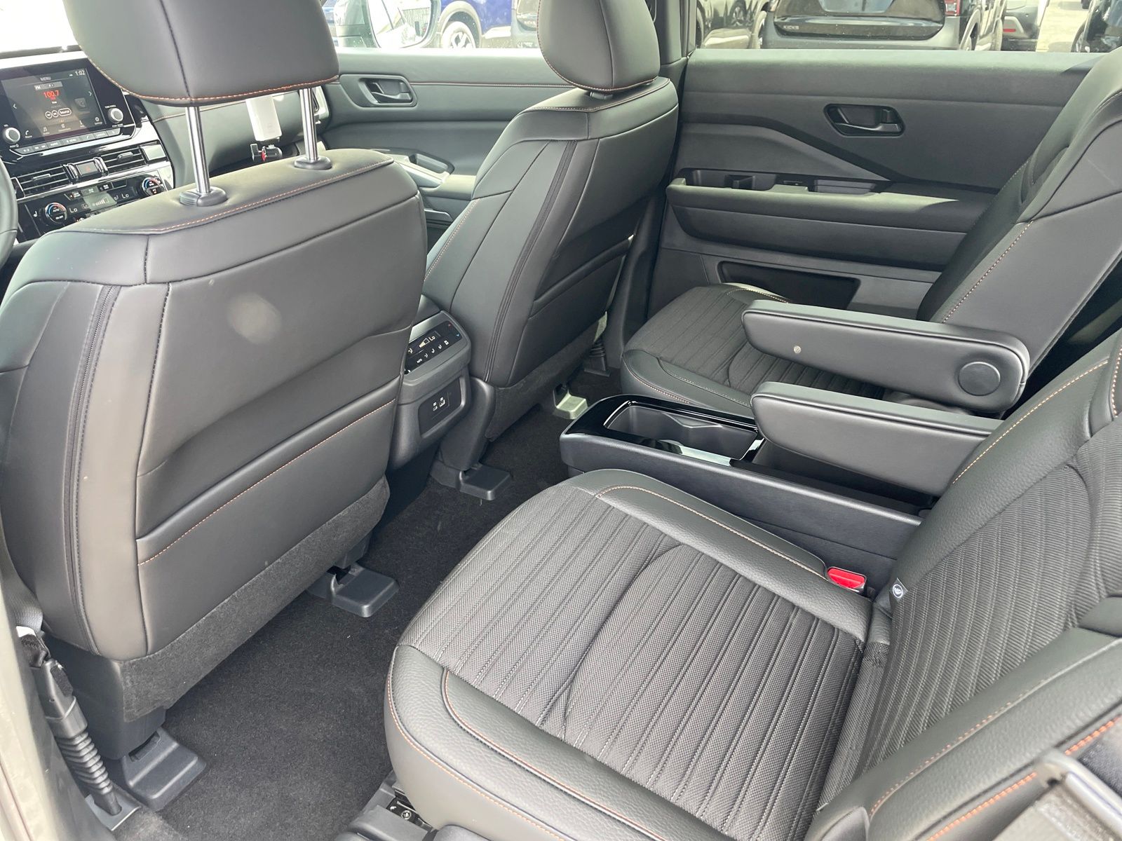 2025 Nissan Pathfinder Rock Creek photo 12