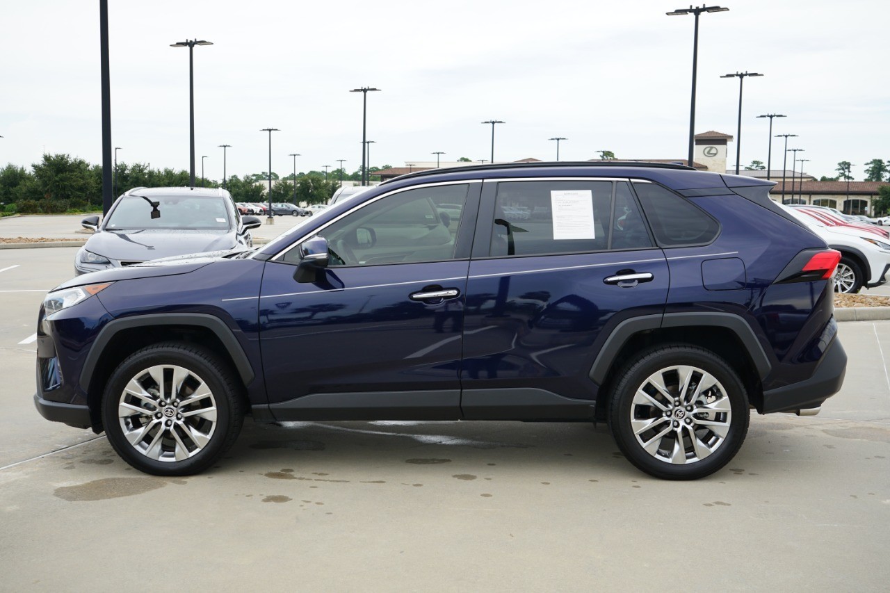2021 Toyota RAV4 Limited photo 2