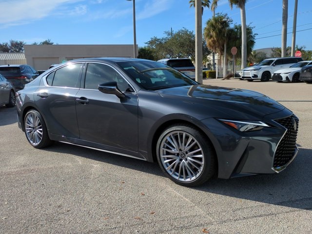 2025 Lexus IS 300's photo