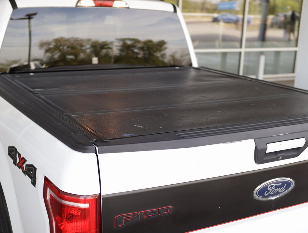 2015 Ford F-150 XLT photo 23