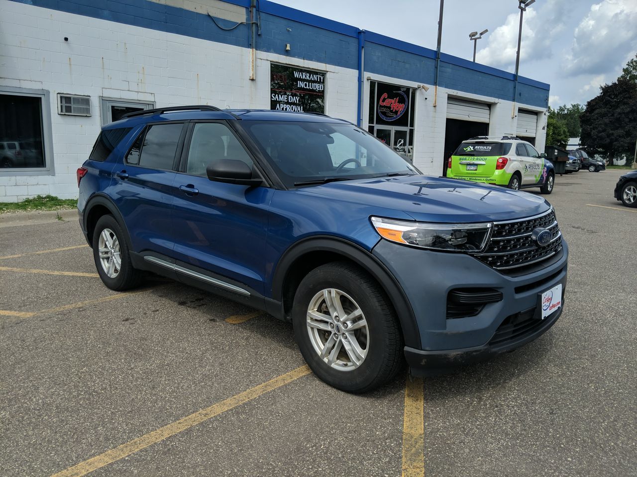 Used 2020 Blue Ford XLT image 1