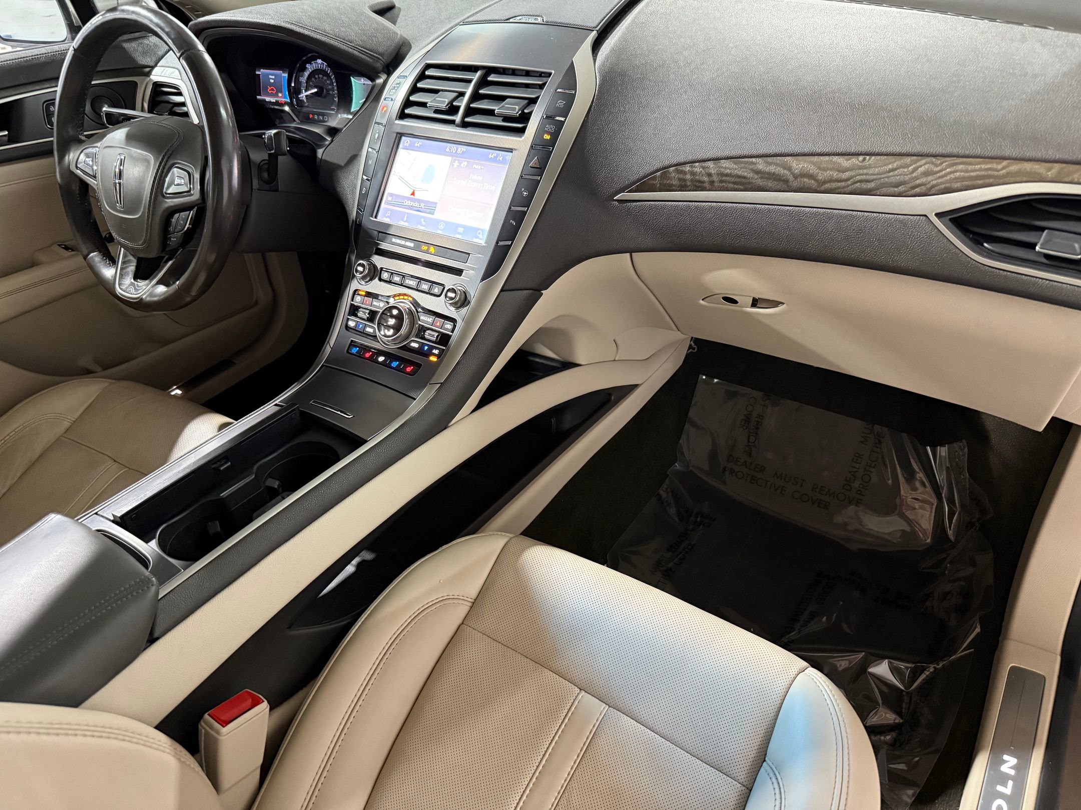 2020 Lincoln MKZ Hybrid Reserve photo 35