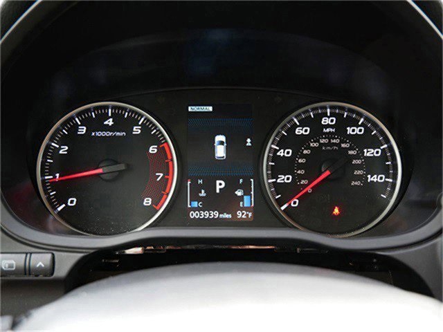 2024 Mitsubishi Eclipse Cross LE photo 17