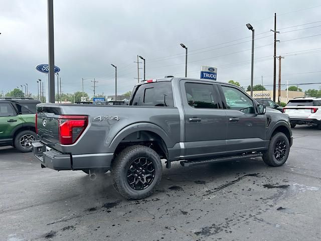 2025 Ford F-150 XLT photo 10