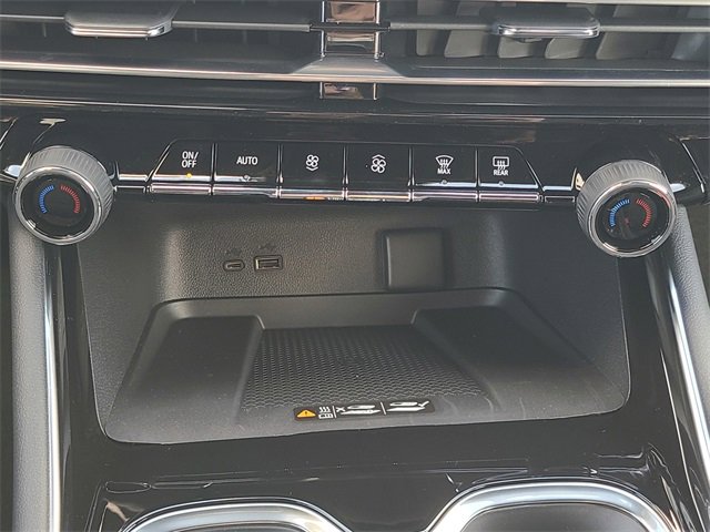 2026 Chevrolet Traverse photo 21
