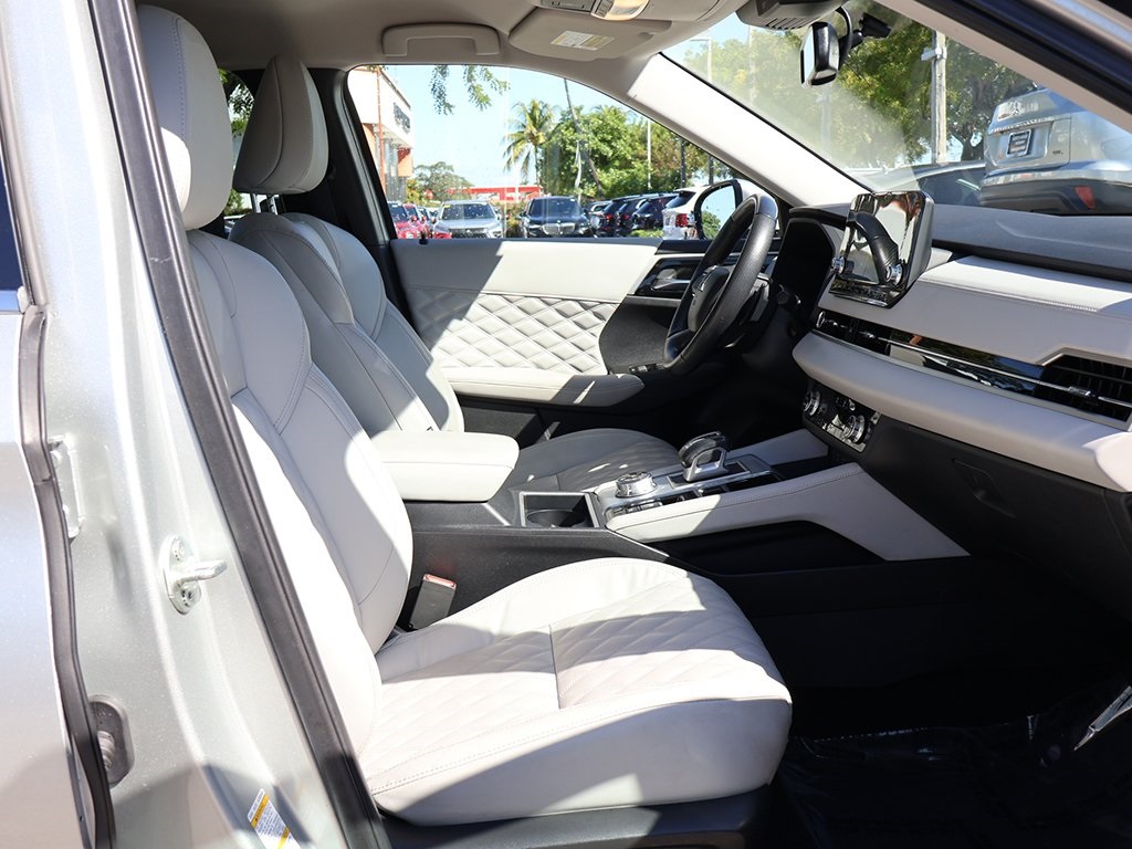 2022 Mitsubishi Outlander SEL photo 27