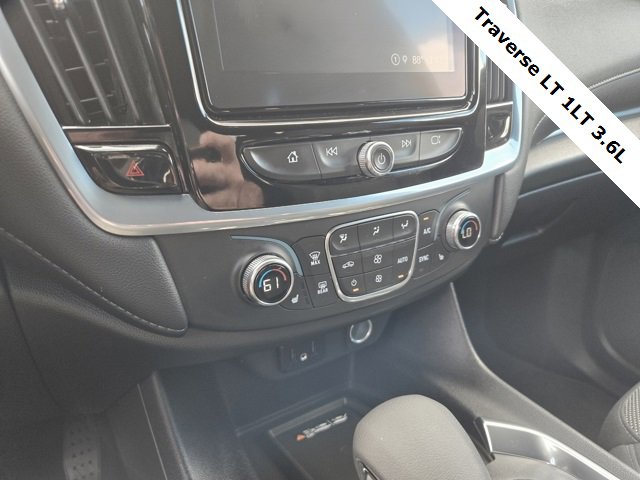 2023 Chevrolet Traverse Cloth photo 25