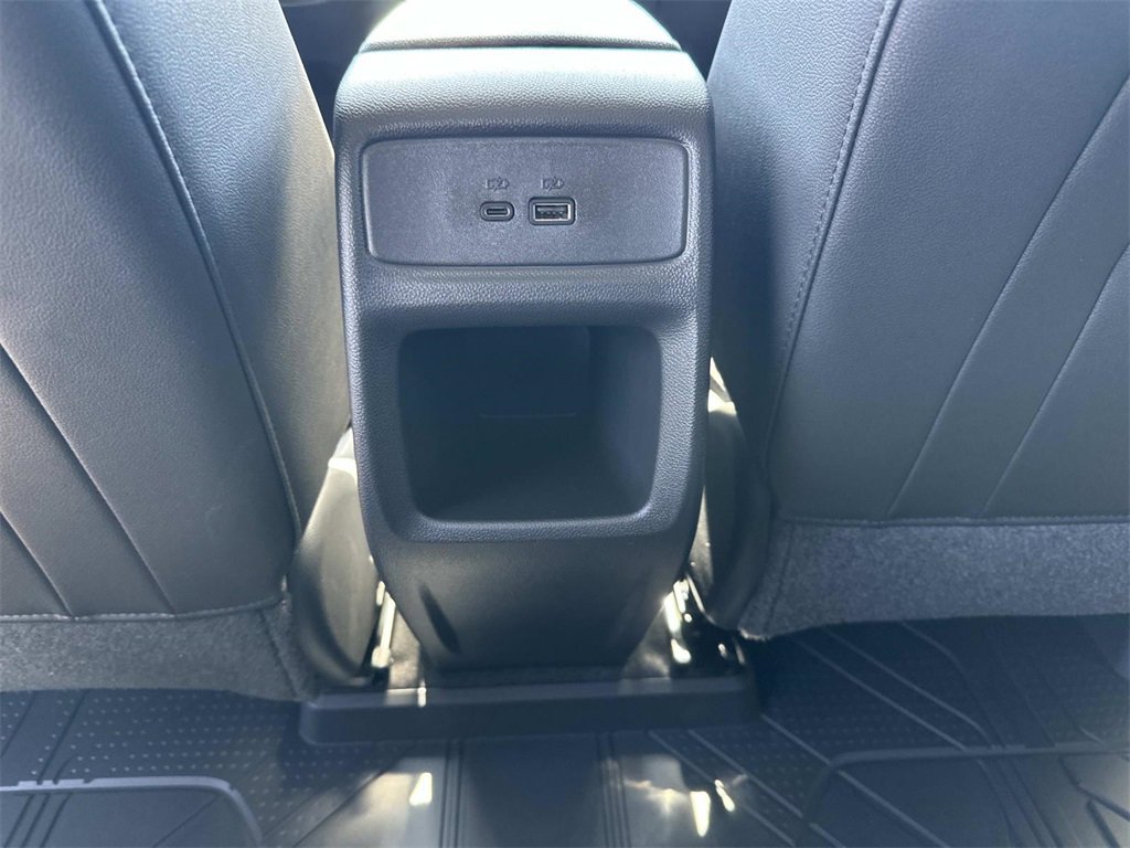 2025 Chevrolet Trax LT photo 10