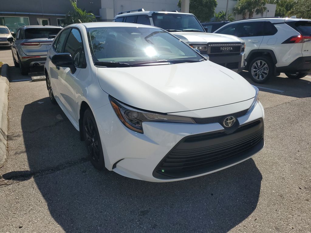 2026 Toyota Corolla LE photo 3
