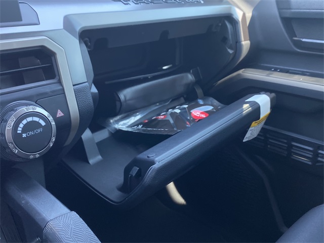 2025 Toyota Tacoma SR5 4x4 Double Cab photo 26