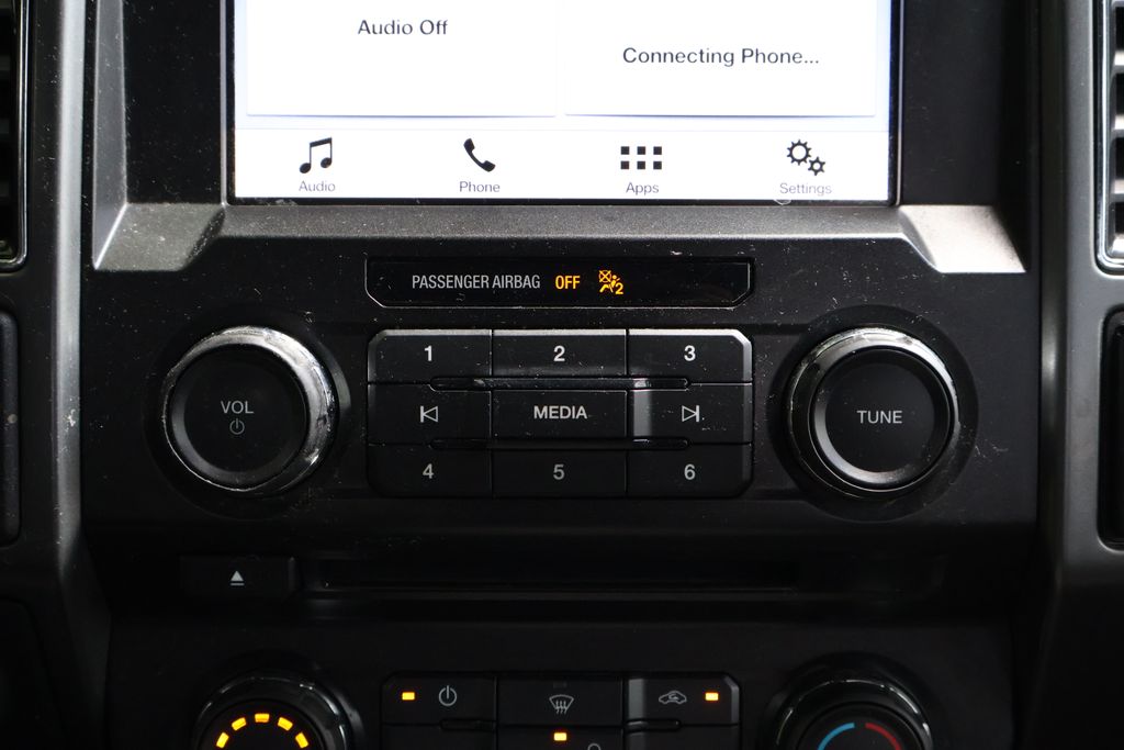2018 Ford F-150 XLT photo 16