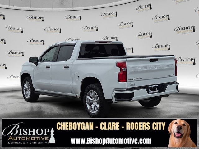 2021 Chevrolet Silverado 1500 Custom photo 2