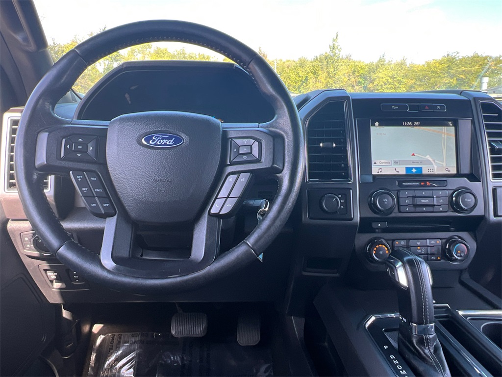 2017 Ford F-150 XLT photo 9