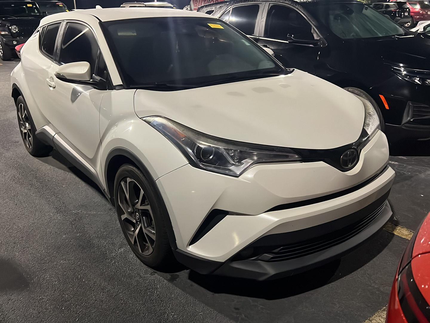 2018 Toyota C-HR XLE's photo