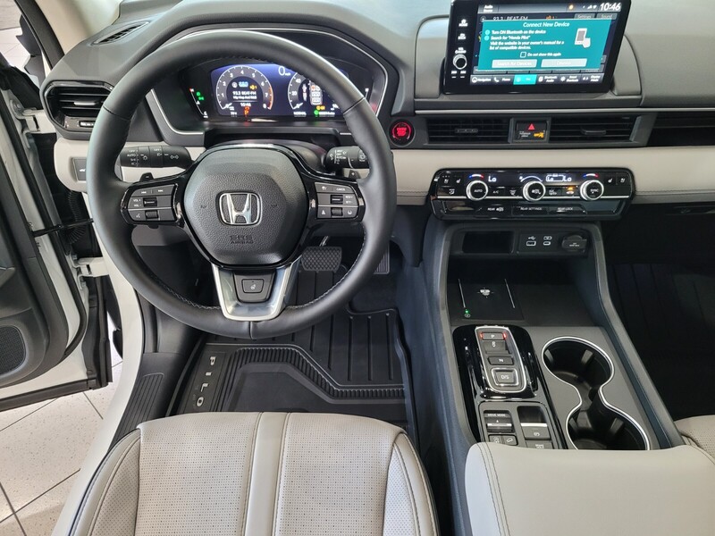 2025 Honda Pilot Elite photo 9