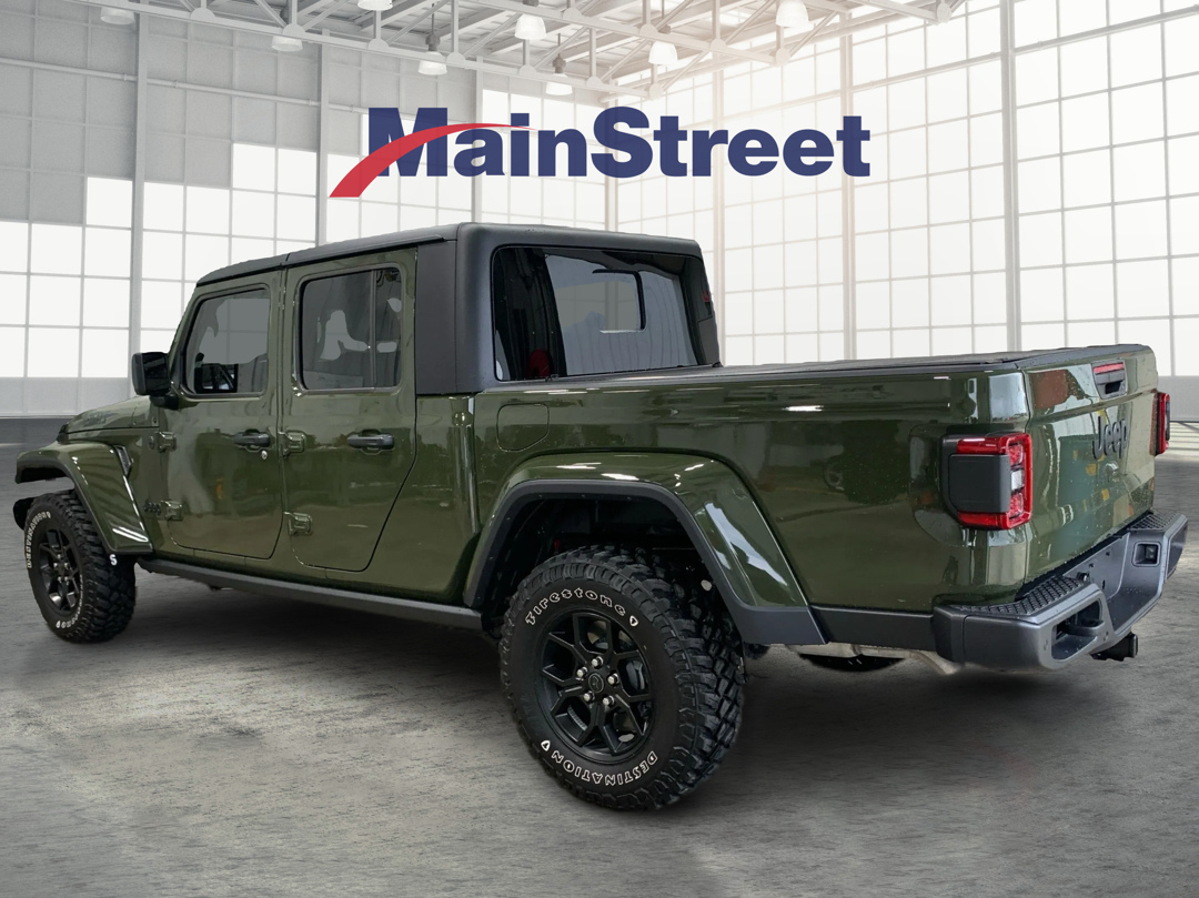 2024 Jeep Gladiator Willys photo 3