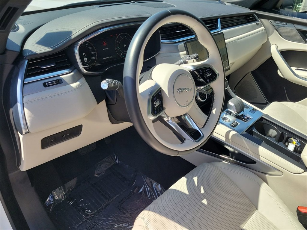 2025 Jaguar F-PACE P250 R-Dynamic S photo 22