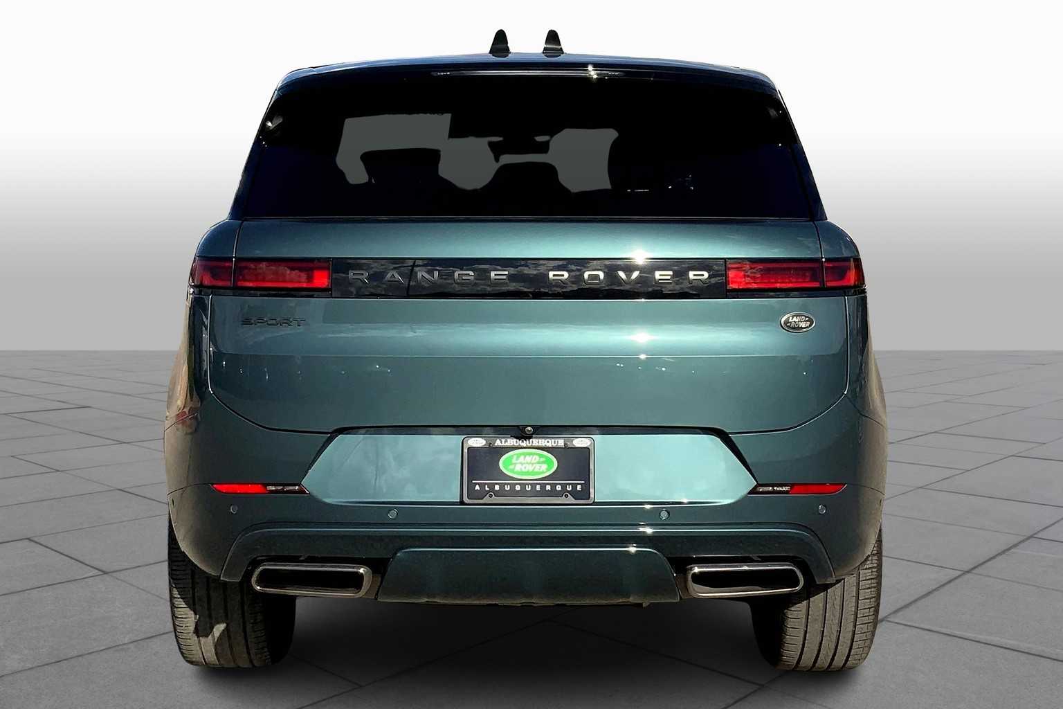 2023 Land Rover Range Rover Sport SE photo 4