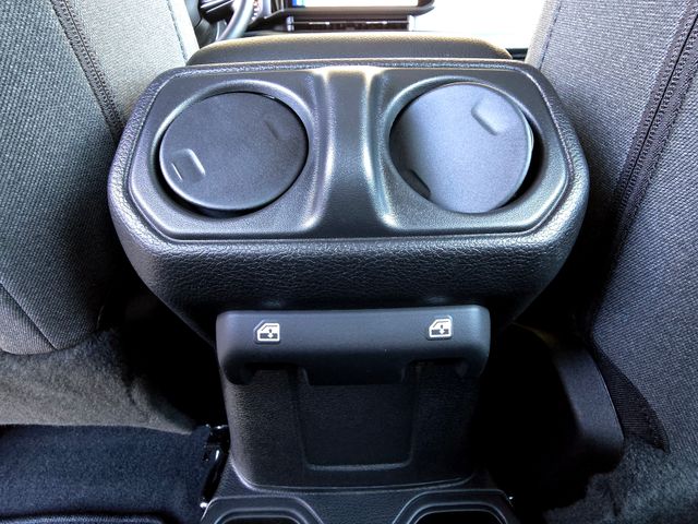2025 Jeep Wrangler Sport photo 18