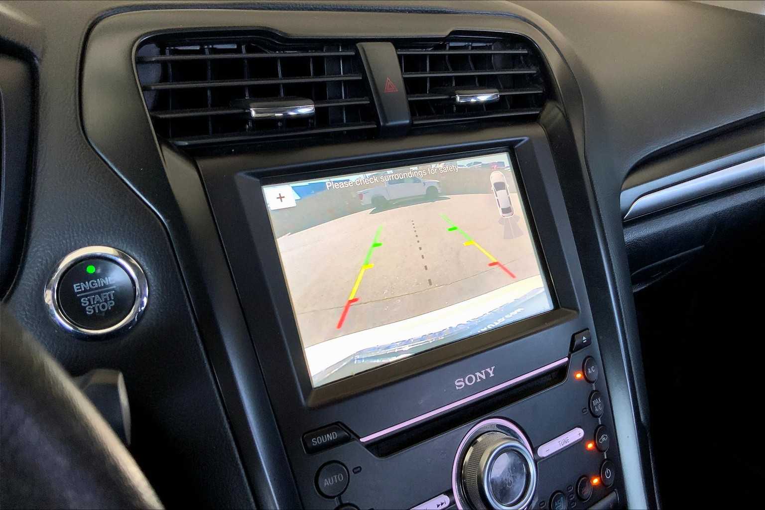 2019 Ford Fusion Titanium photo 25