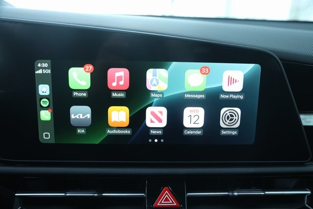 2025 Kia Niro SX Touring photo 3