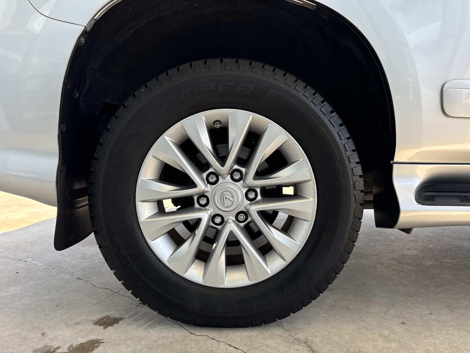2018 Lexus GX 460 Premium photo 22